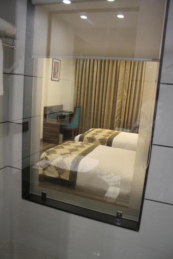 Spree Hotel Jaipur Ngoại thất bức ảnh
