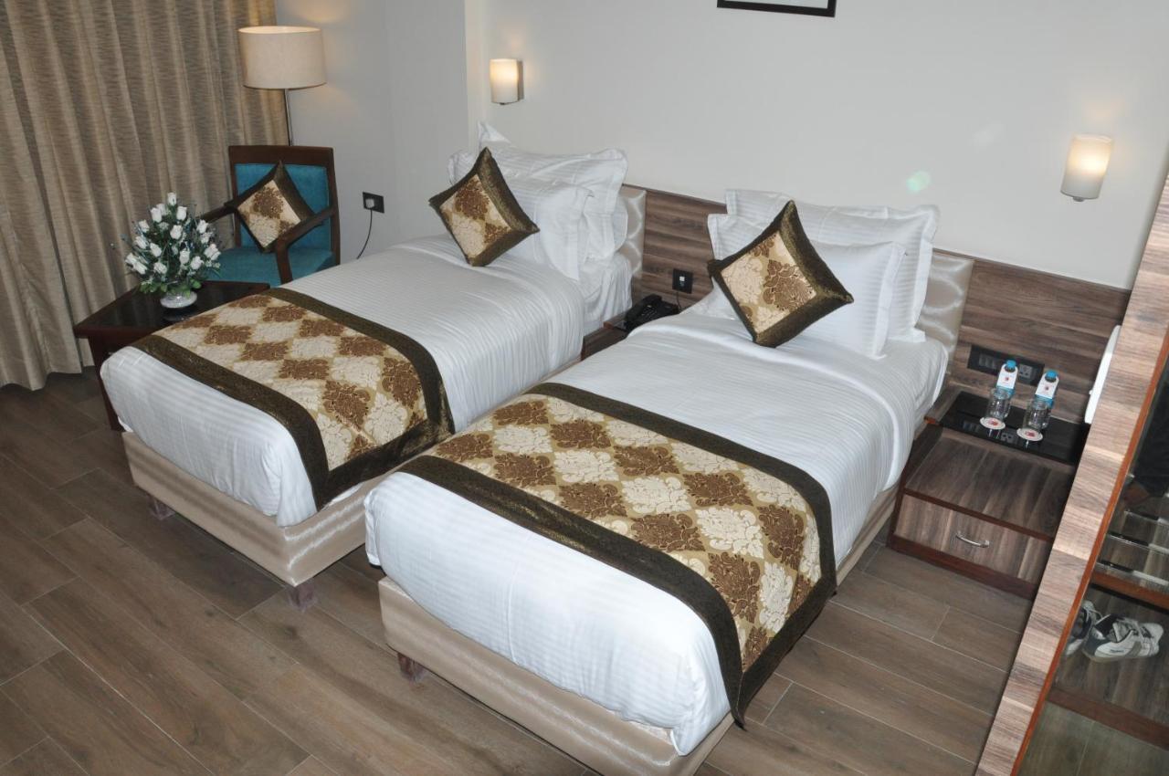 Spree Hotel Jaipur Ngoại thất bức ảnh