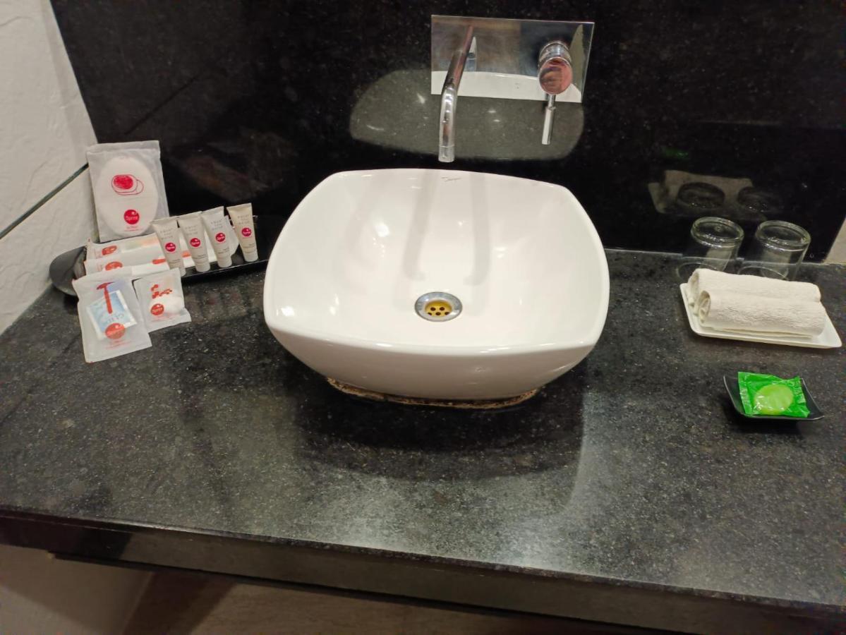Spree Hotel Jaipur Ngoại thất bức ảnh