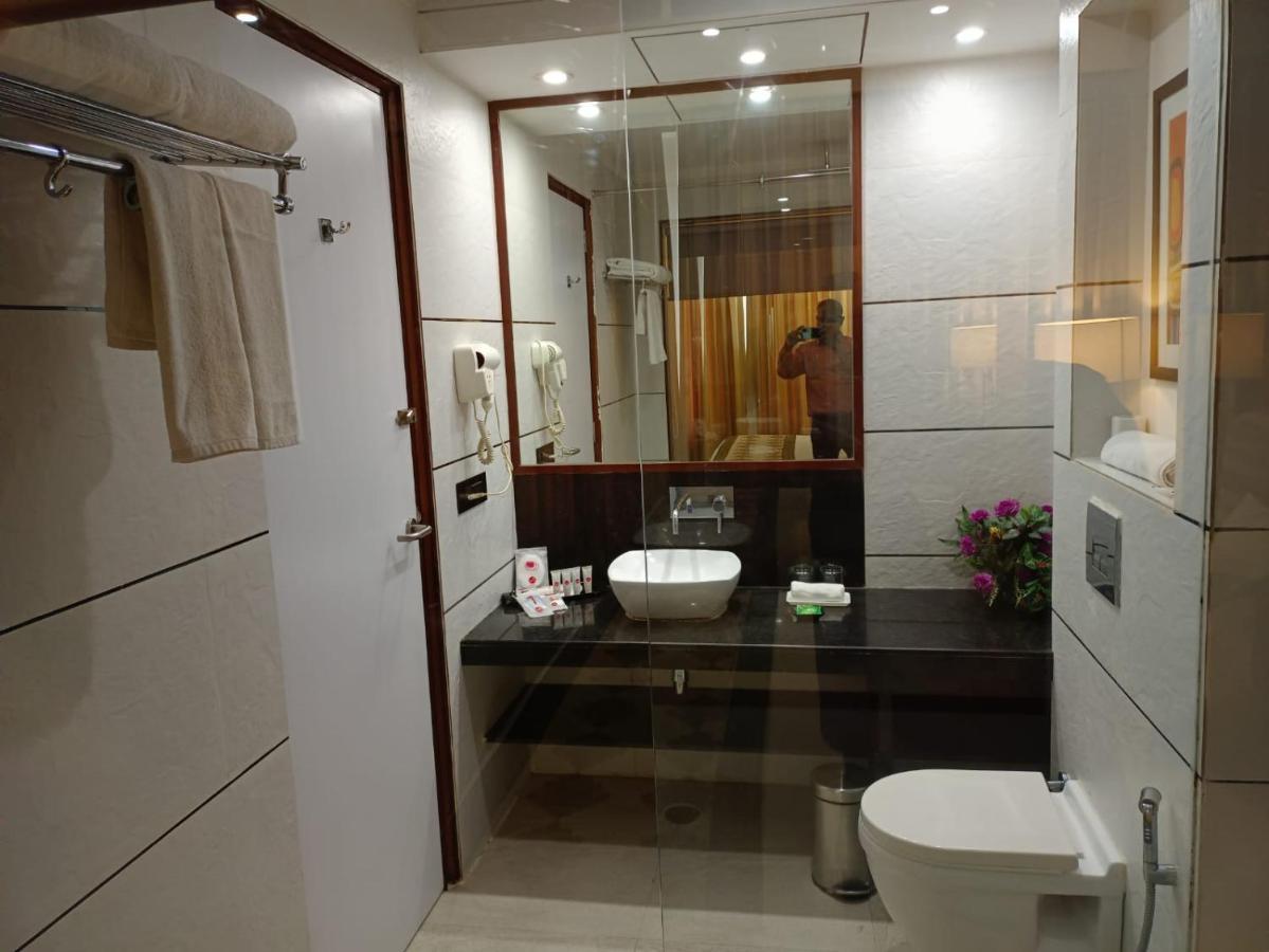 Spree Hotel Jaipur Ngoại thất bức ảnh