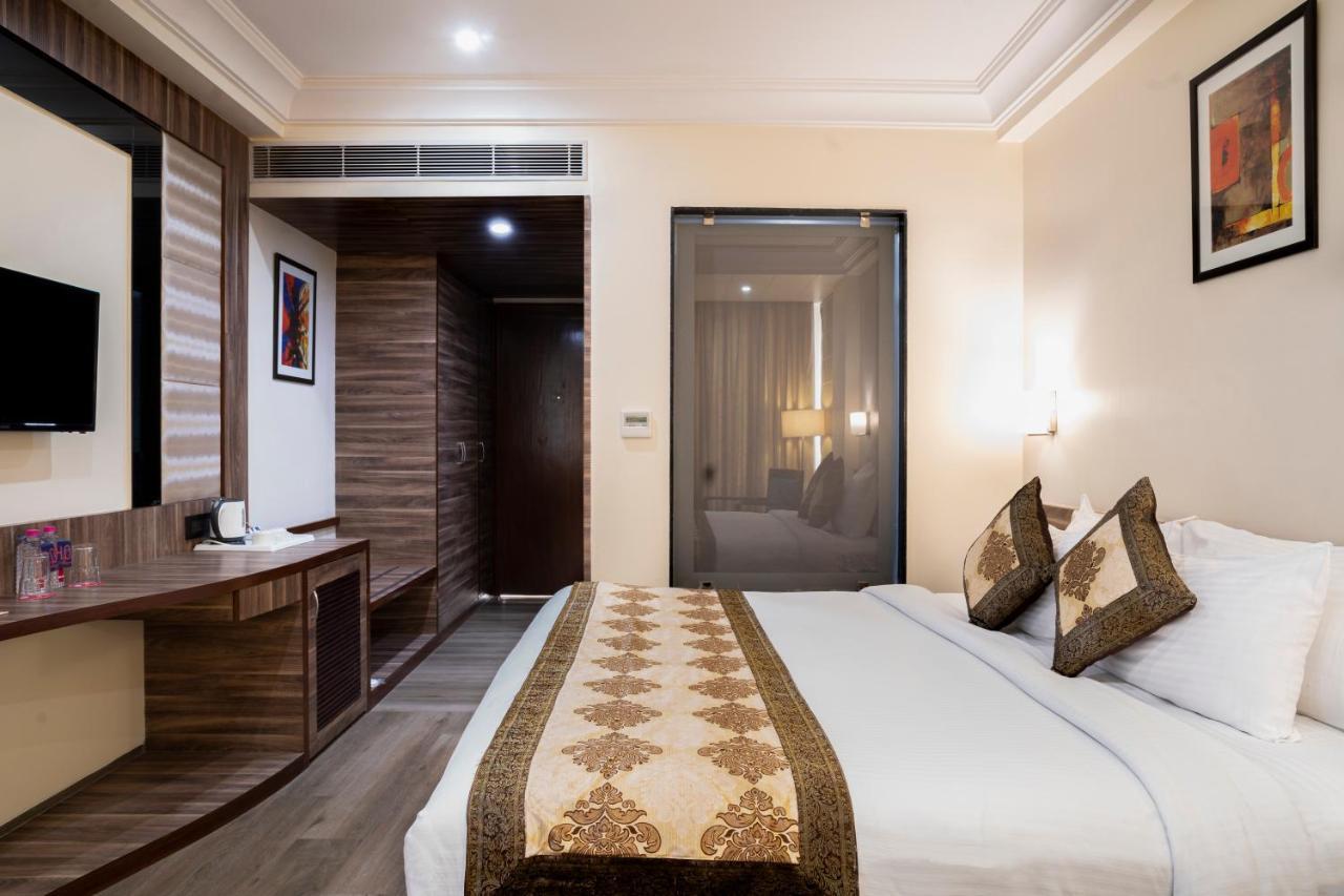 Spree Hotel Jaipur Ngoại thất bức ảnh
