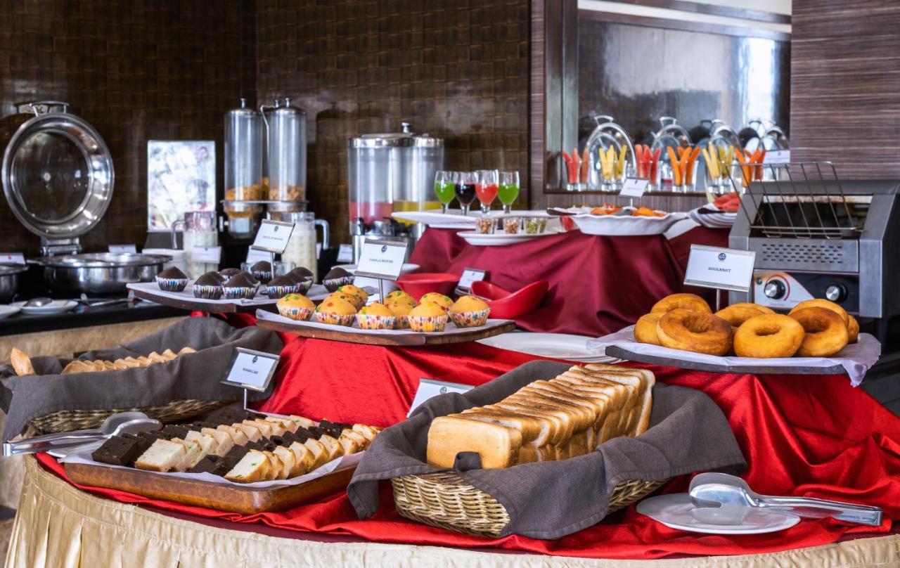 Spree Hotel Jaipur Ngoại thất bức ảnh